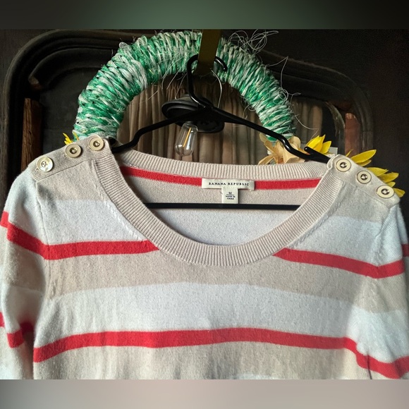 Banana Republic Red & White Striped Sweater EUC Size Medium - Picture 2 of 4